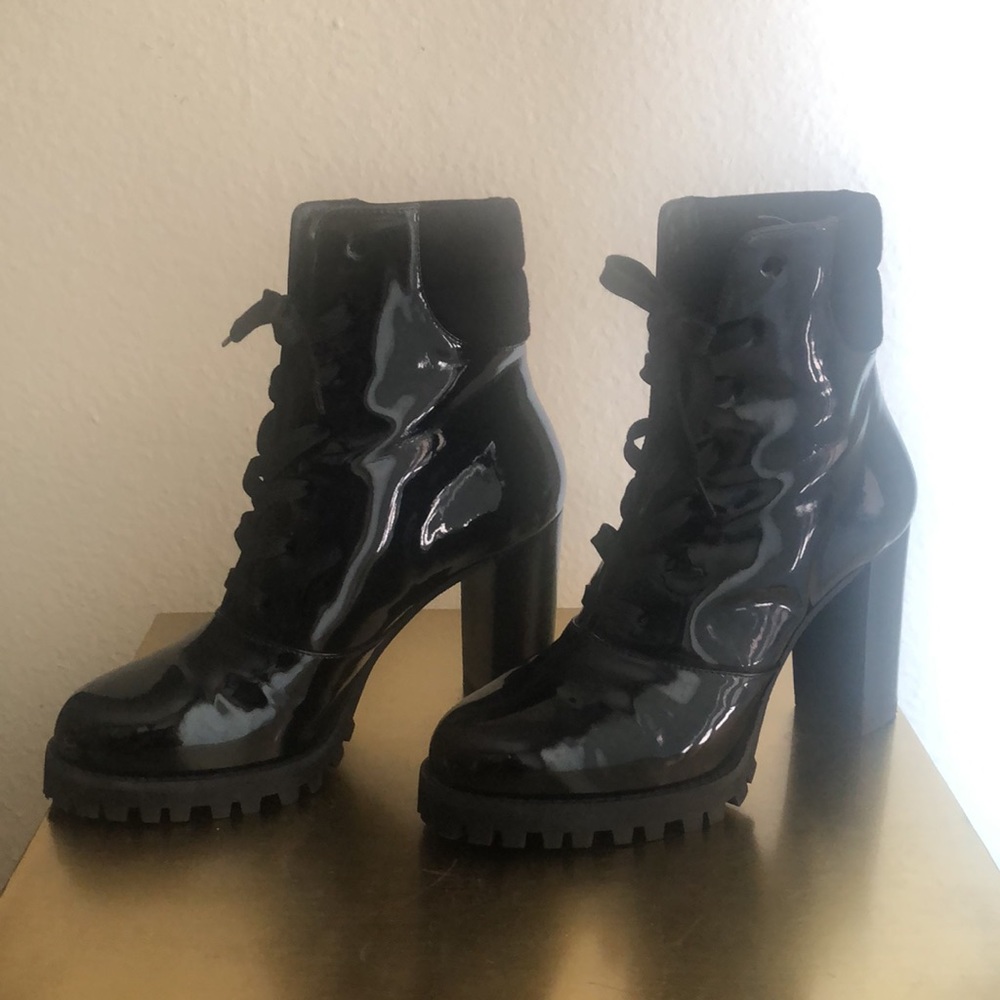 Stuart Weitzman boots